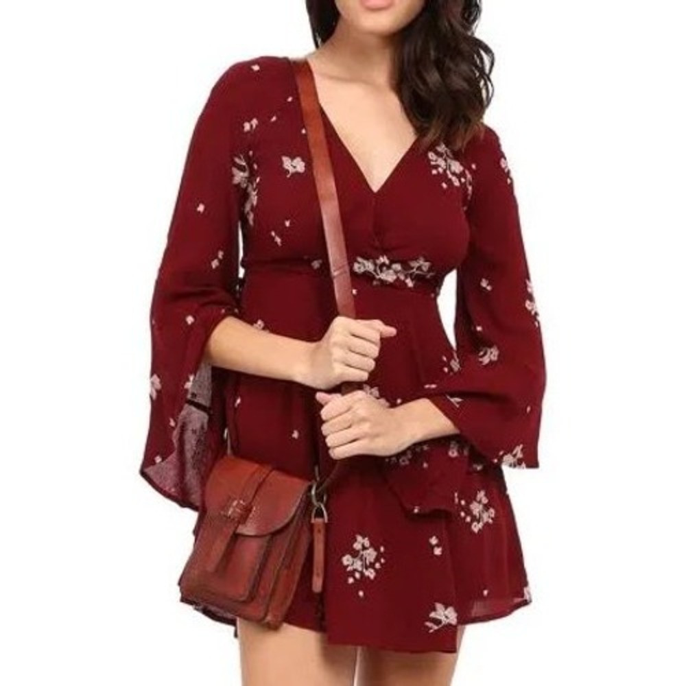 Free People Embroidered Jasmine kimono Mini Dress Burgundy Bell Sleeve Size 2